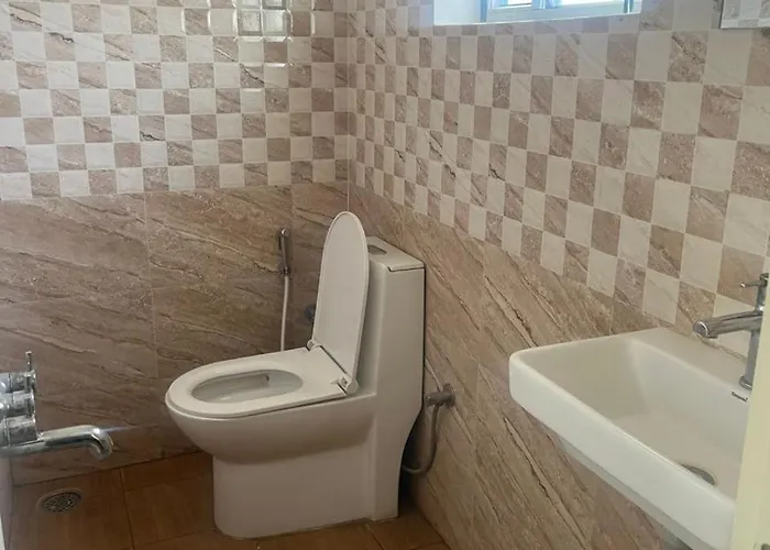 Westernsuites Hotel / Spa
