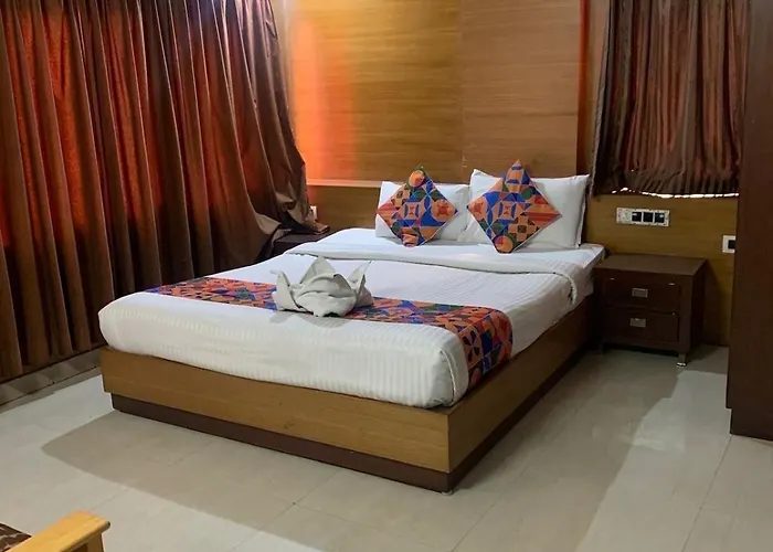 Westernsuites Hotel / Spa